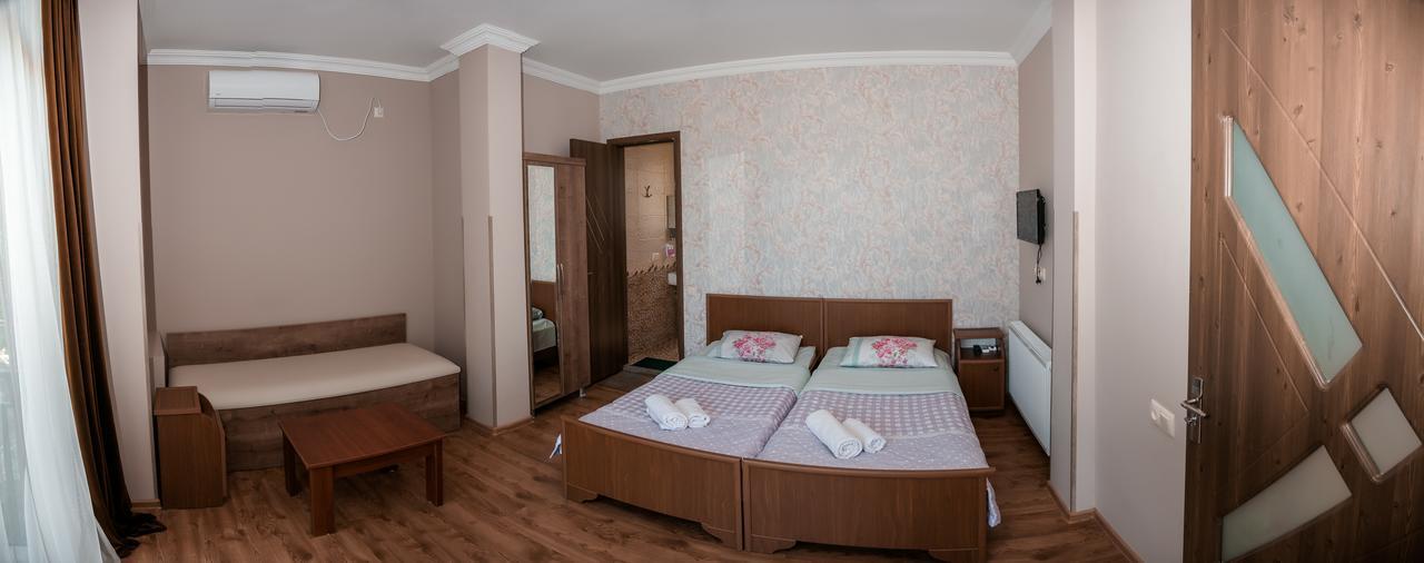 Irakli Guest House Makhinjauri Exterior photo